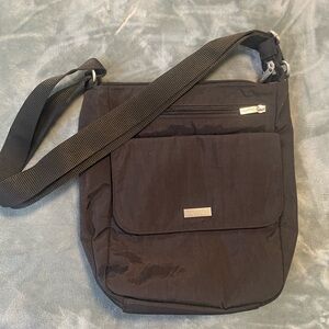 BAGGALLINI Crossbody Bag Travel Multi-Compartment Organizational Nylon in black